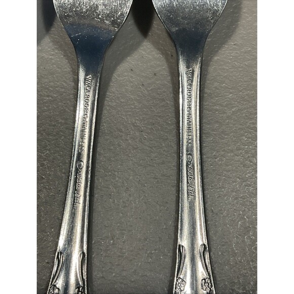 W.M.A. Rogers Oneida Ltd Stainless Silverware Set - Picture 7 of 7